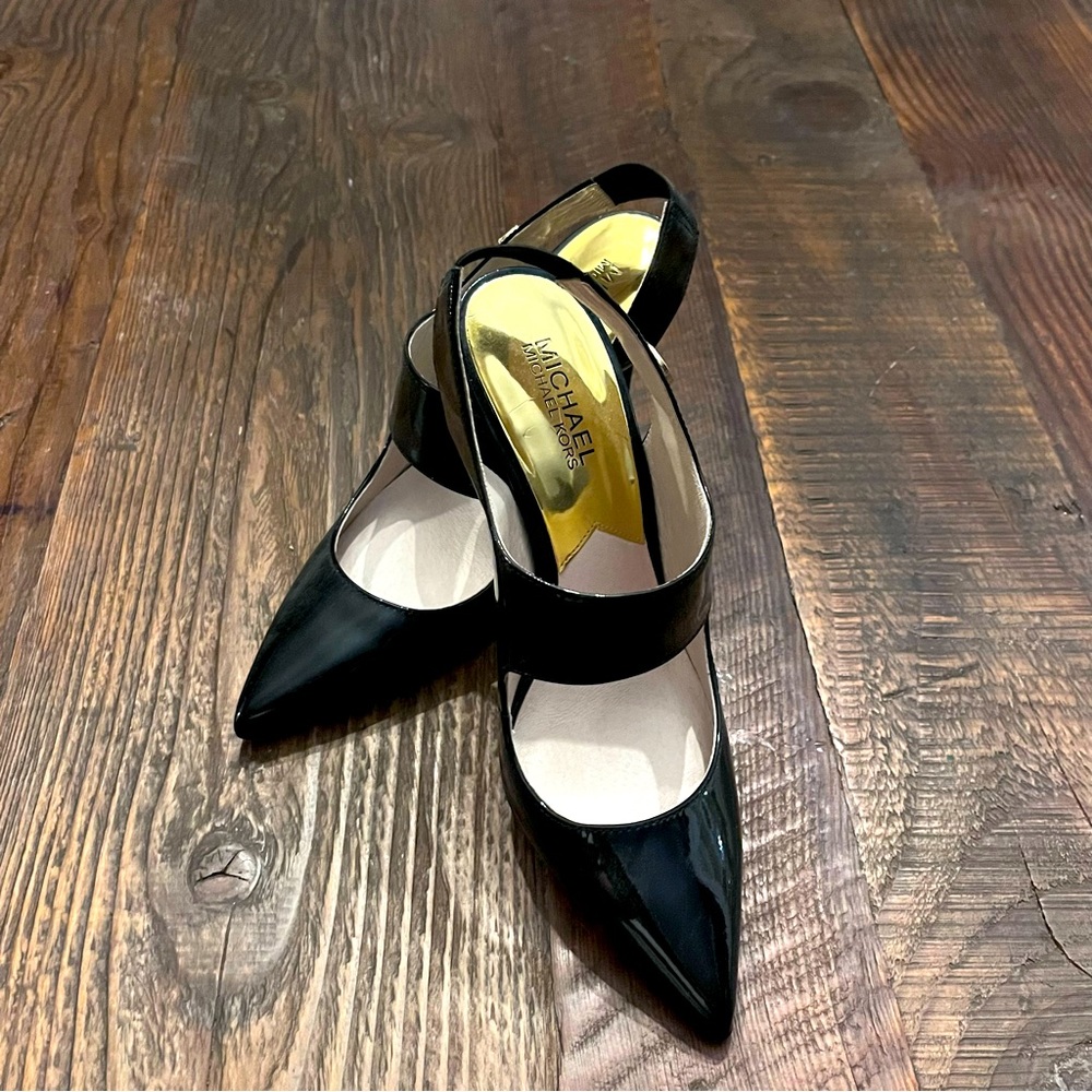 MICHAEL KORS Black Patent Leather Heels.  Like New